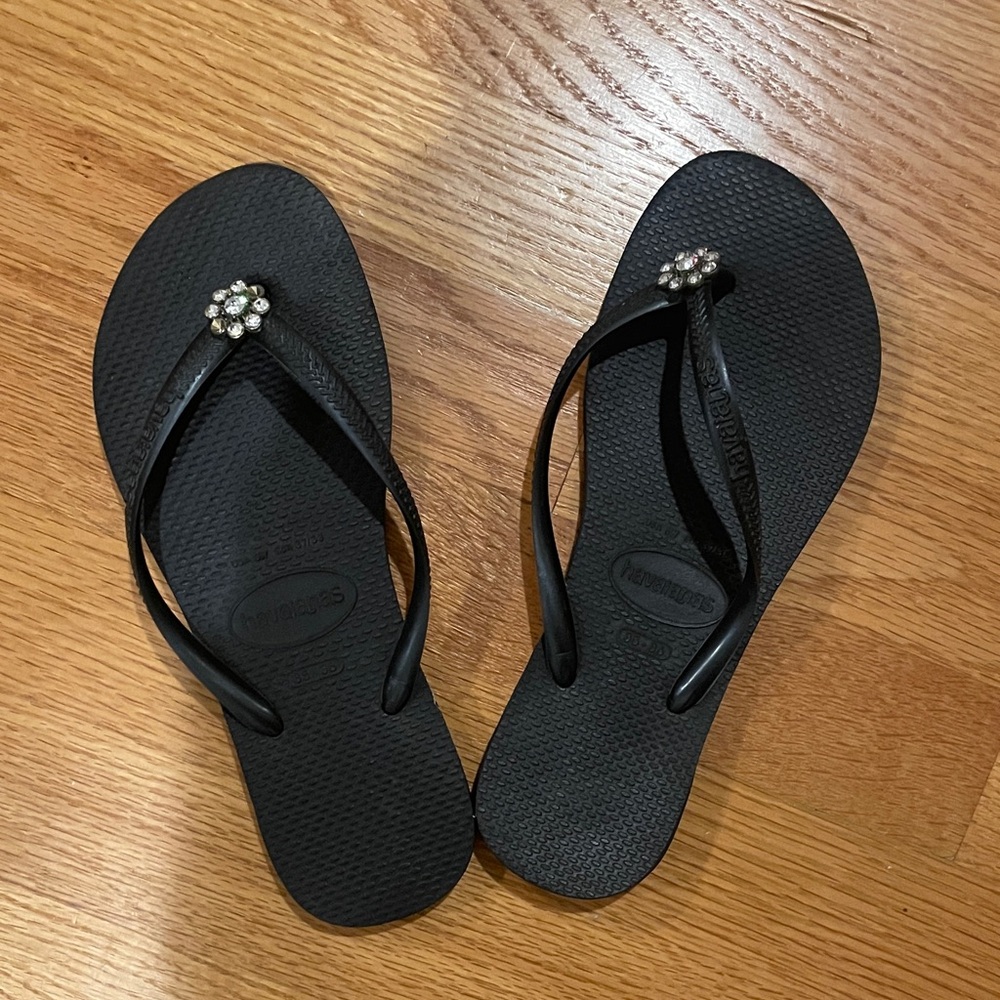Havaianas Black Sandals with Sparkling Embellishment